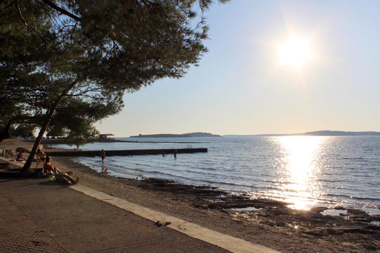 Family Friendly Apartments With A Swimming Pool Valbandon, Fazana - 2201 Štinjan Esterno foto