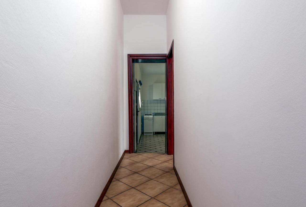 Family Friendly Apartments With A Swimming Pool Valbandon, Fazana - 2201 Štinjan Esterno foto